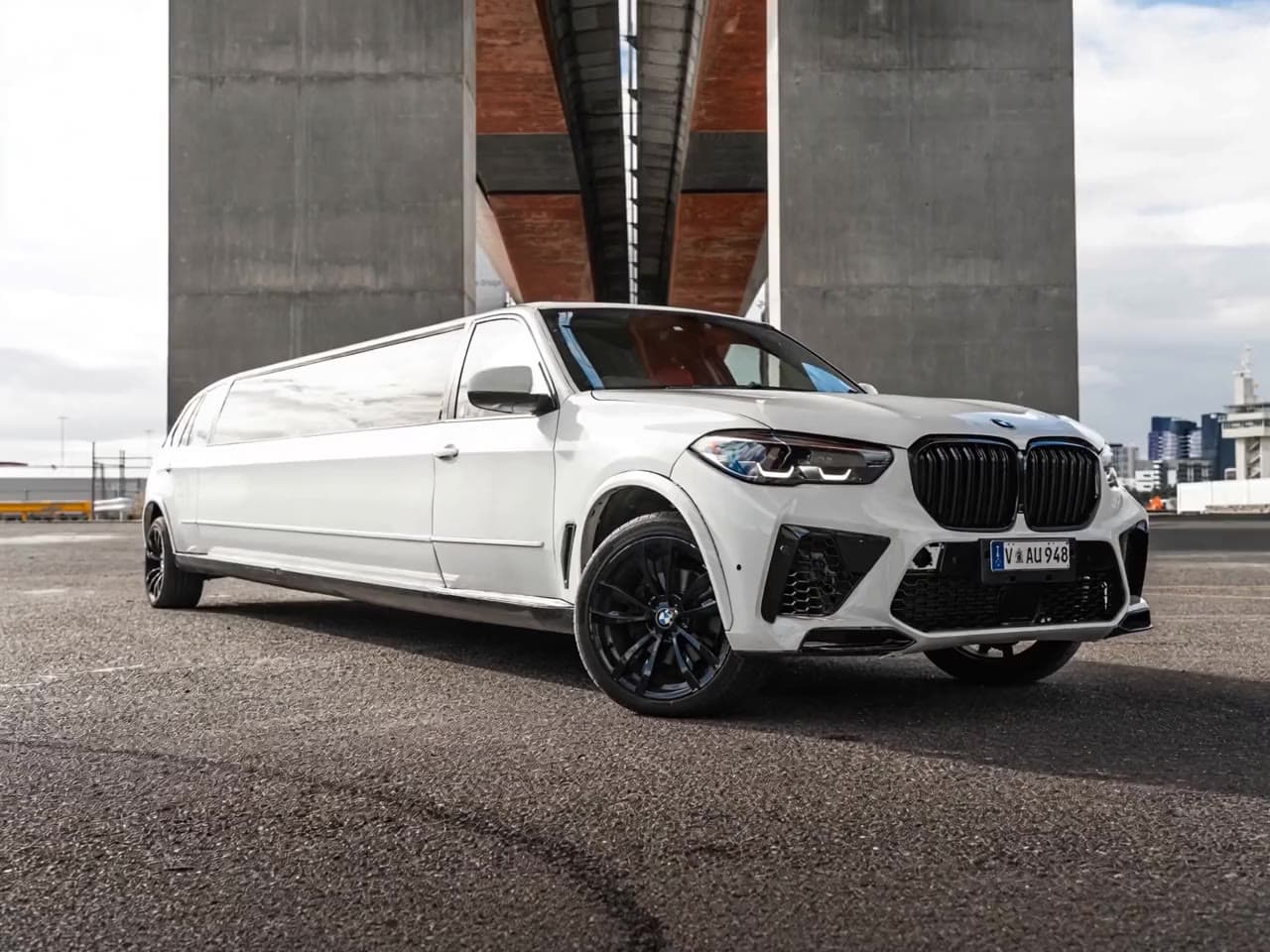BMW X5M Limousine
